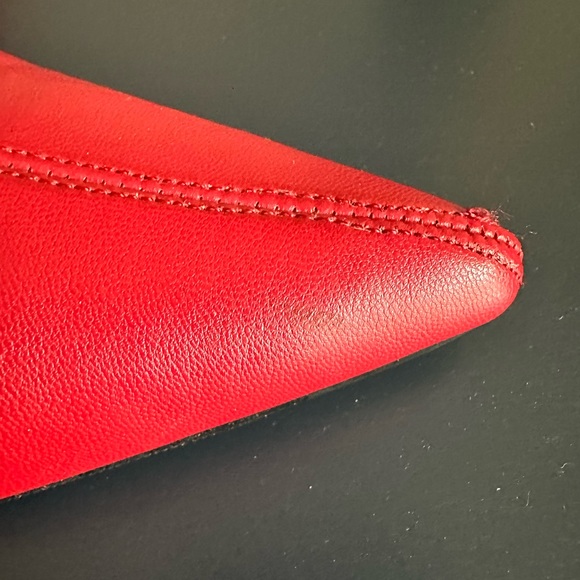 Nice Pair Women’s Red Booties from Forever 21 Size 7 - Picture 4 of 7